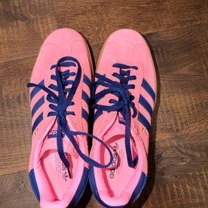 Adidas Women's Pink and Navy Sneakers